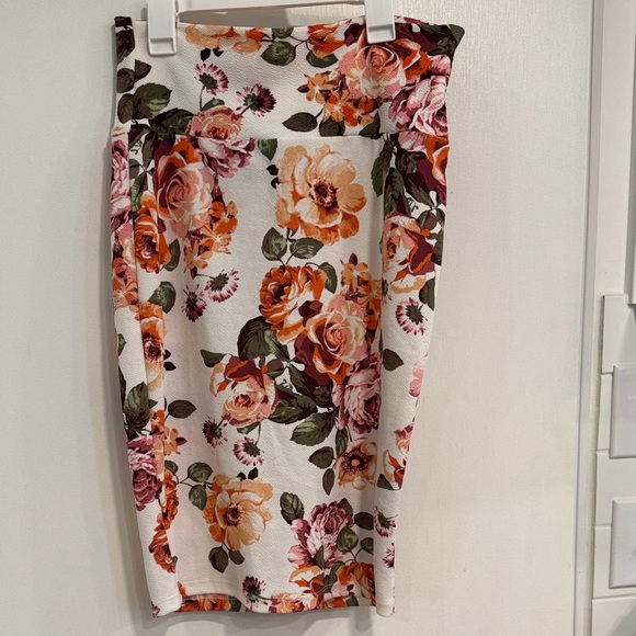 Silhouette Dresses & Skirts - Silhouette Vibrant Floral Pencil Skirt - Pink, Orange, Green
